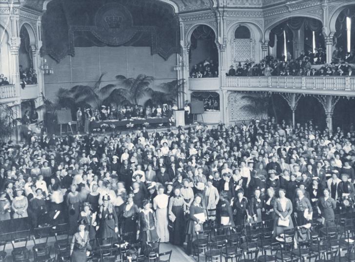 Congresso donne per la pace, 1915
